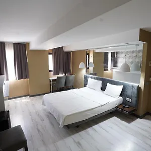 2* Hotel Time Mecidiyekoy